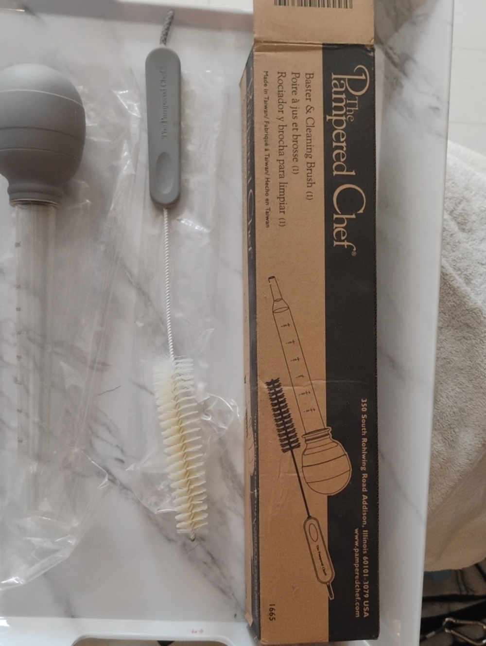 2/$11 Deal The Pampered Chef Bottle Bulb and Brush Set - Gray